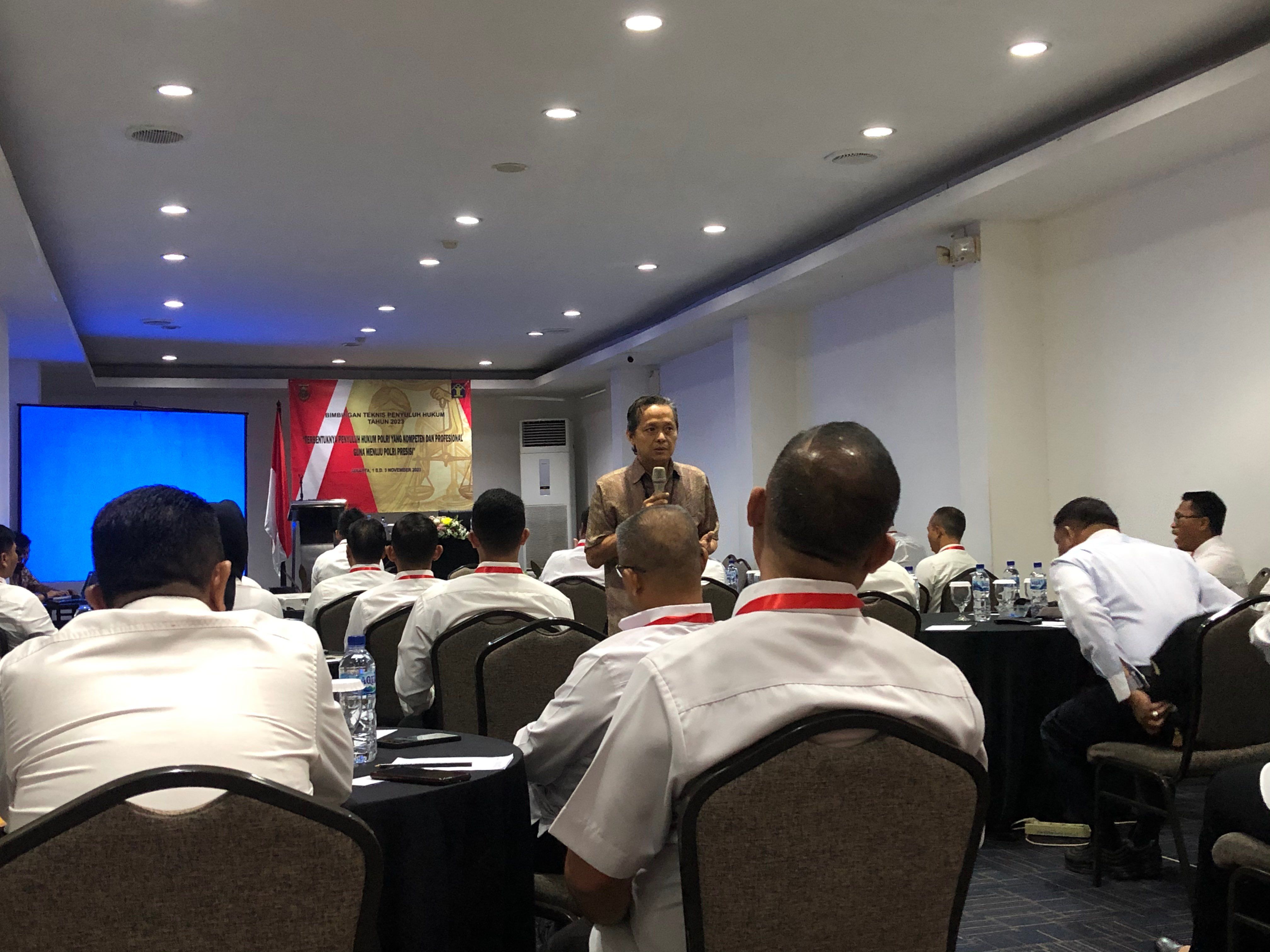 Narasumber Bimbingan Teknis Penyuluh Hukum POLRI